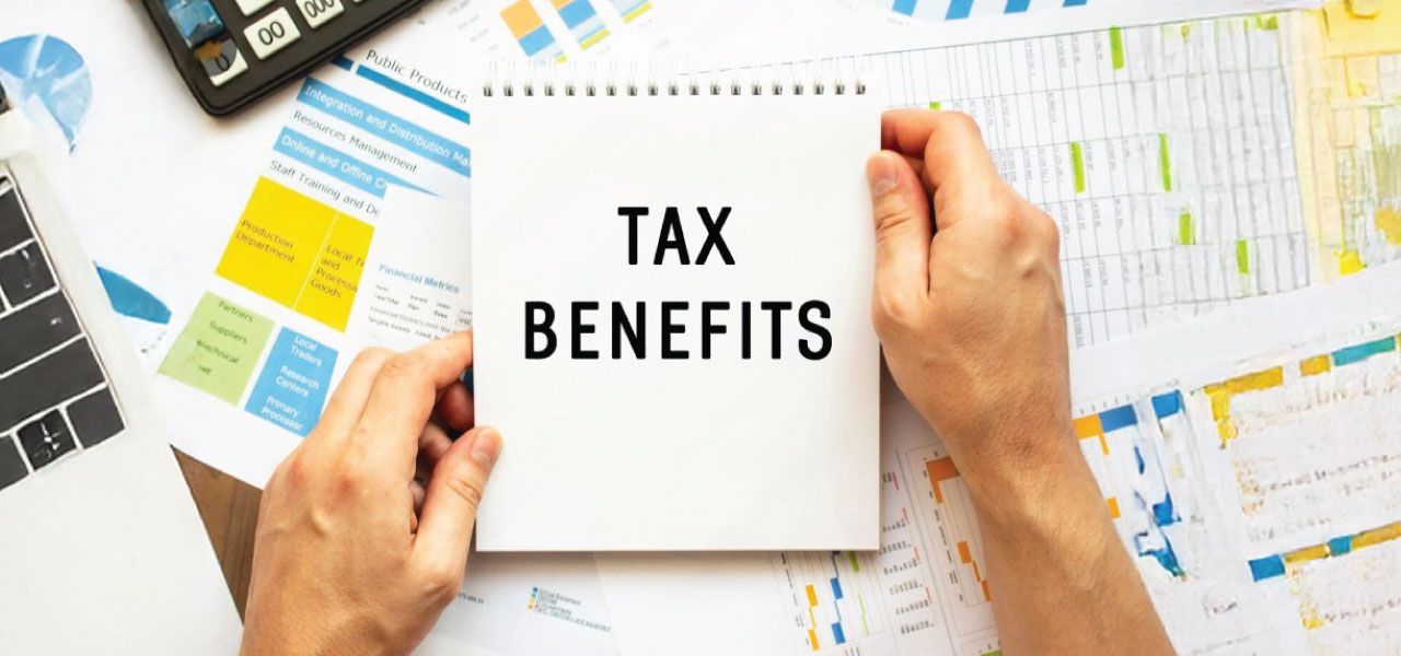 Tax Benefits Of Life Insurance Under Section 80C, 80D & 10(10D)  || Saving Insurance Plans
